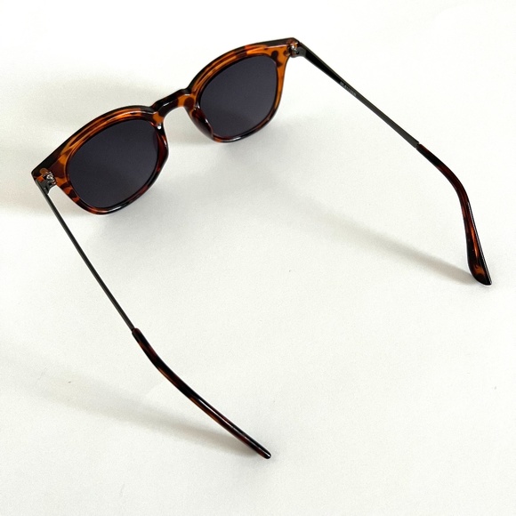 NEW Reading Tortoise Sunglasses +2.75 main image 4